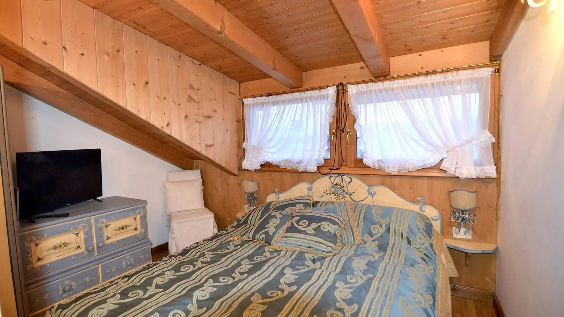 Cozy Attic In The Center Of San Vito Apartment San Vito di Cadore